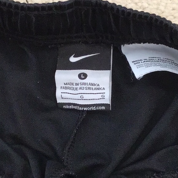 BOYS NIKE ATHLETIC BASKETBALL SHORTS SIZE LARGE - Picture 3 of 5